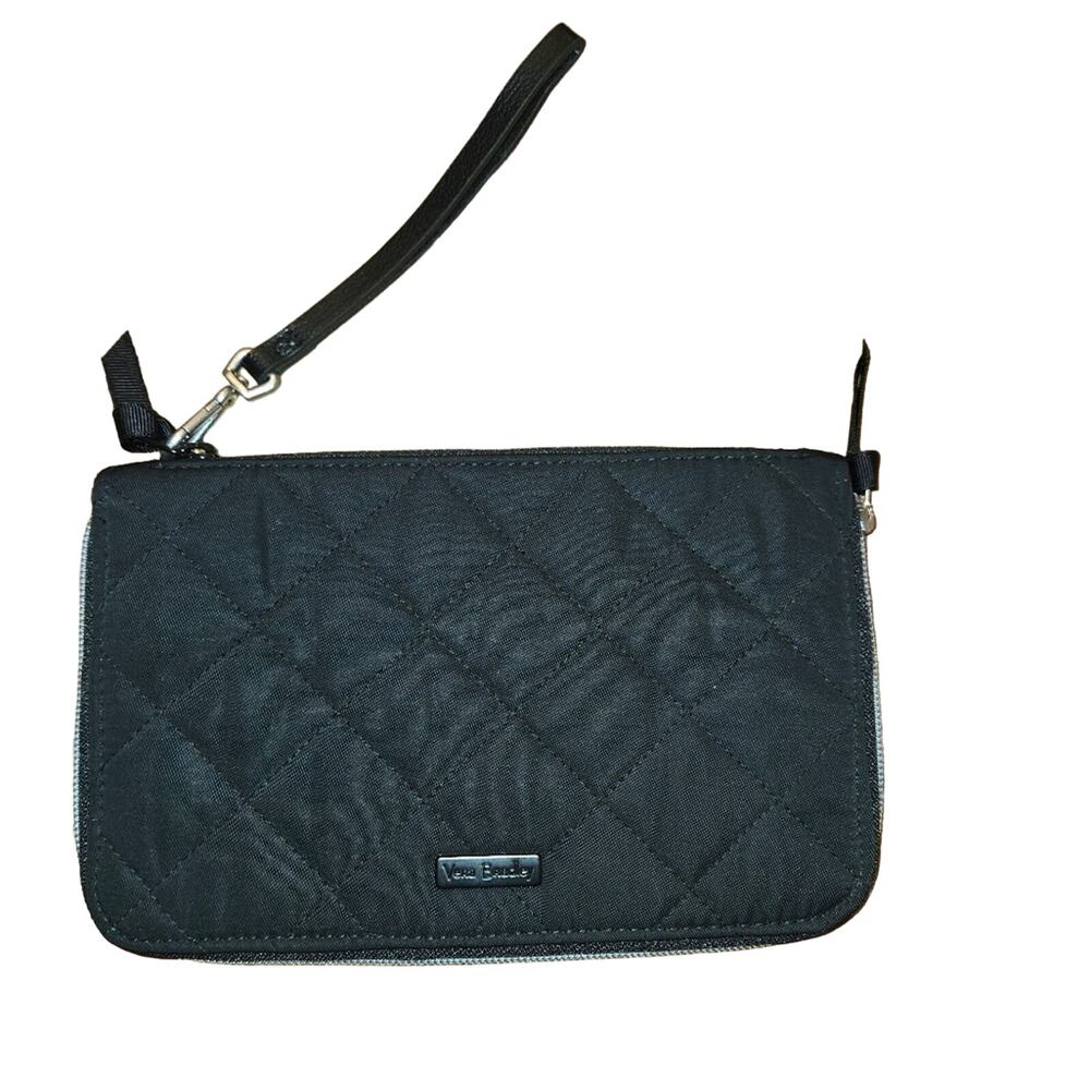 Vera Bradley on the go wristlet in black. Nice‎ condition